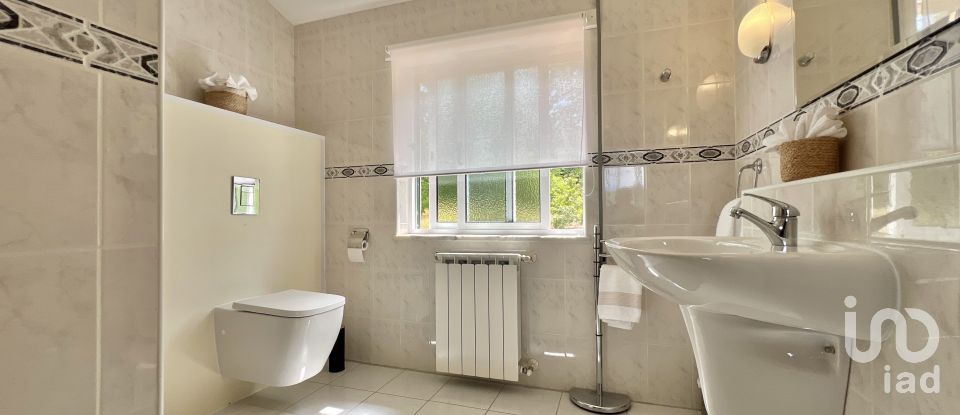 Moradia T4 em Ferreira de Aves de 360 m²