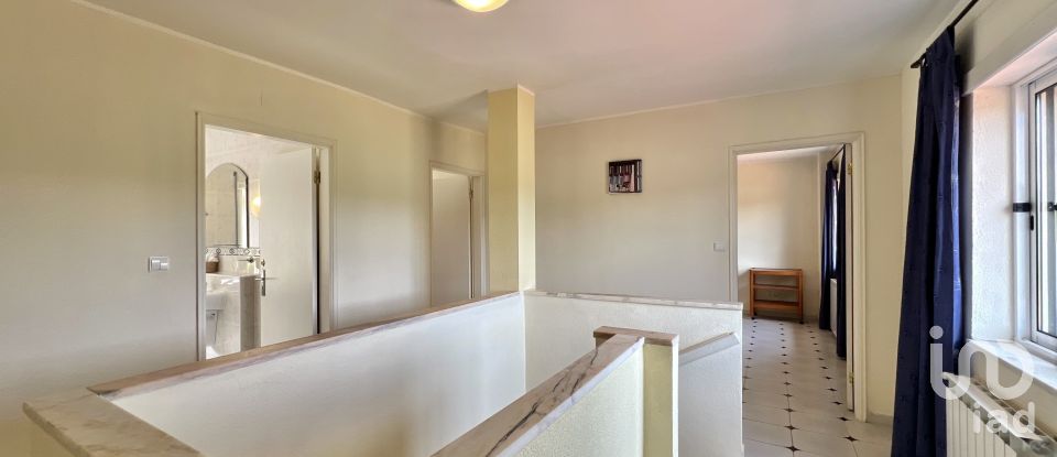 Moradia T4 em Ferreira de Aves de 360 m²