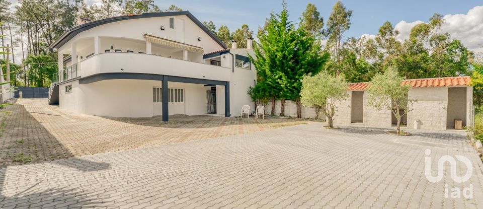 House T5 in Monte Real e Carvide of 396 m²