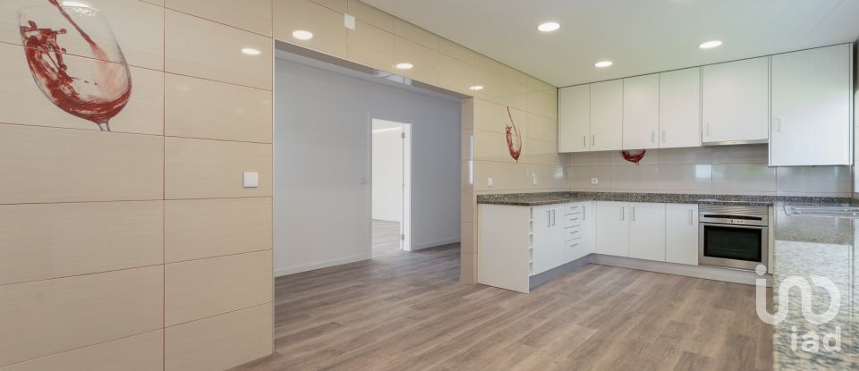 House T5 in Monte Real e Carvide of 396 m²