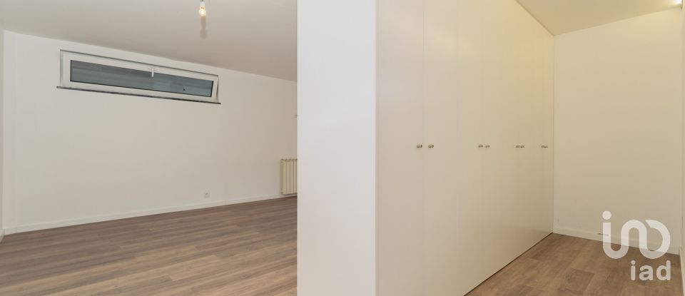 House T5 in Monte Real e Carvide of 396 m²