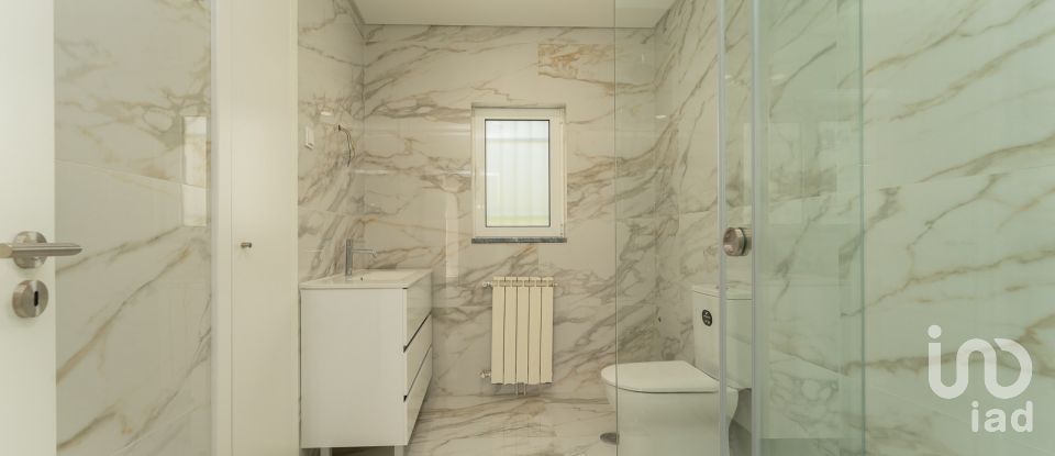 House T5 in Monte Real e Carvide of 396 m²