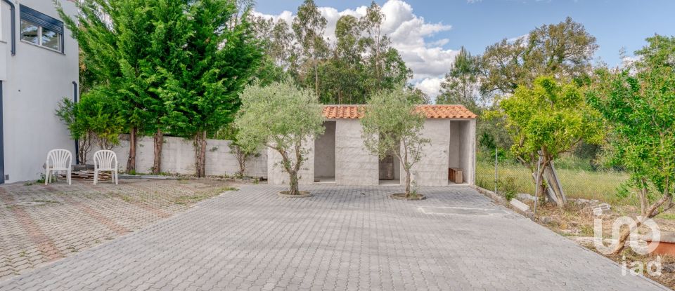 House T5 in Monte Real e Carvide of 396 m²