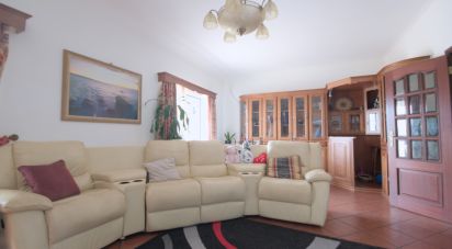 Maison T6 à Almoster de 223 m²