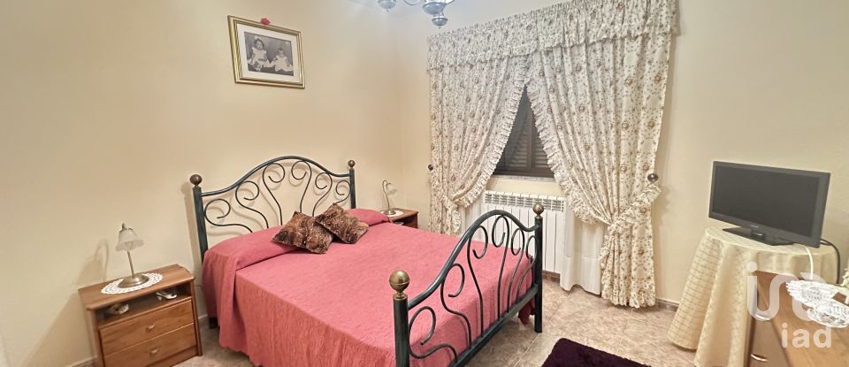 House T4 in São Pedro de Rio Seco of 224 m²