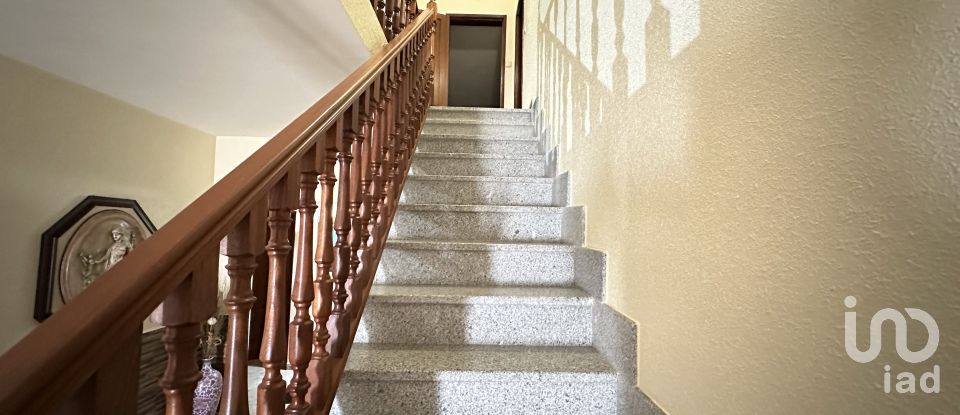 House T4 in São Pedro de Rio Seco of 224 m²