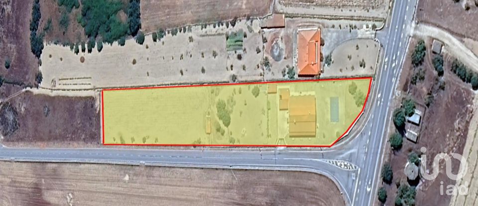 House T4 in São Pedro de Rio Seco of 224 m²