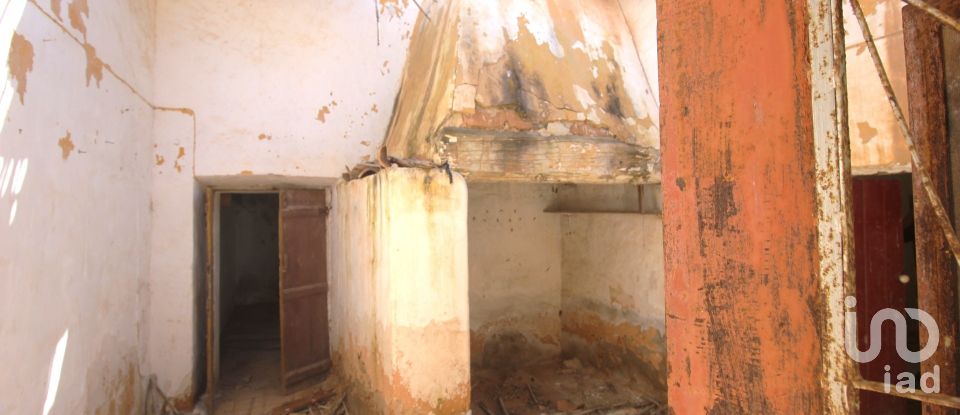 Terrain à Ferreiras de 18 400 m²