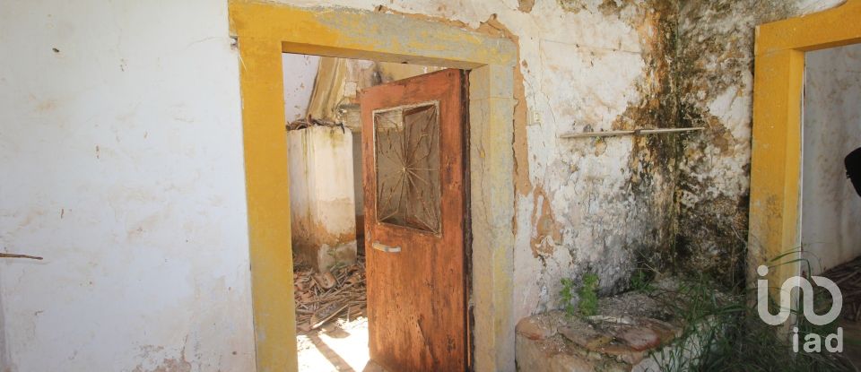 Terrain à Ferreiras de 18 400 m²