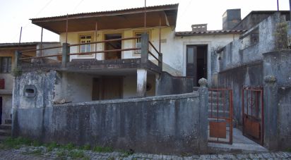 Maison de village T3 à Cumeeira de 122 m²