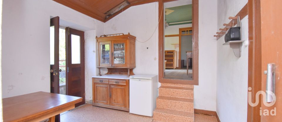 Maison de village T3 à Cumeeira de 122 m²