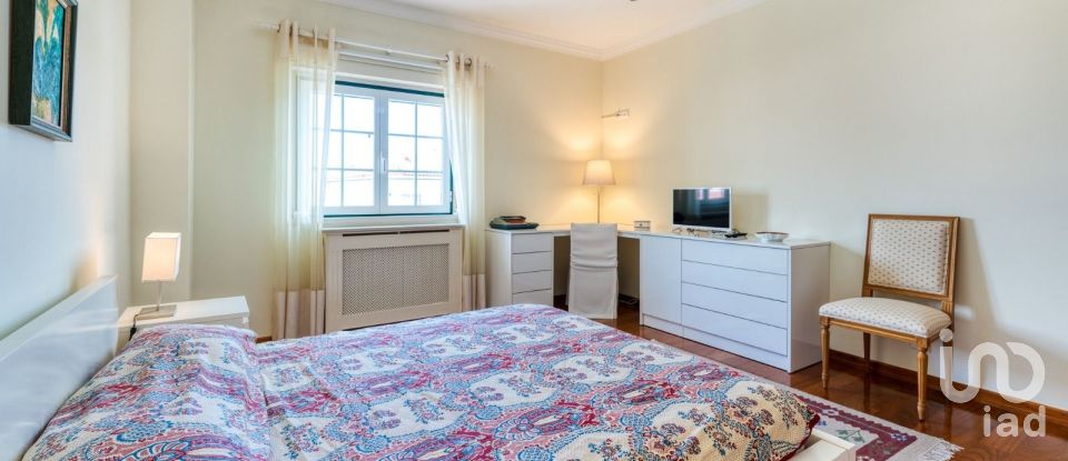 Maison T4 à Ericeira de 255 m²