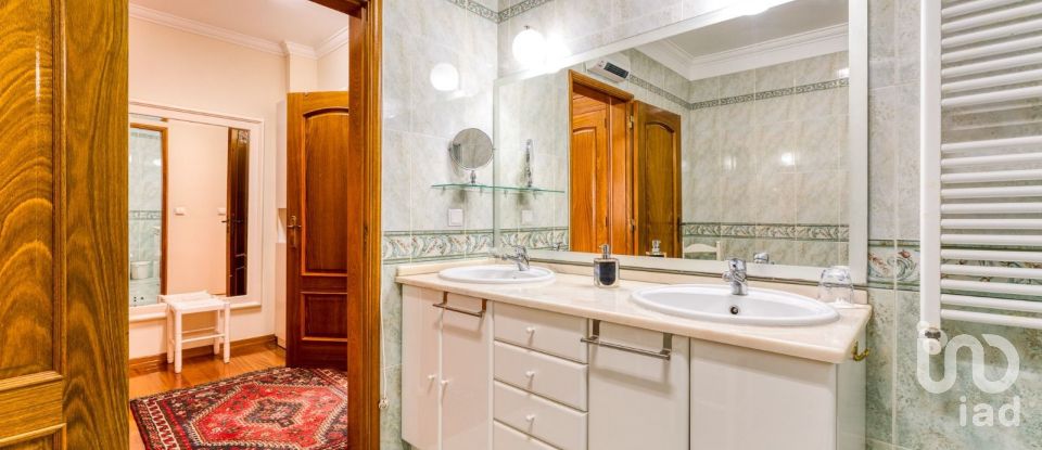 Maison T4 à Ericeira de 255 m²