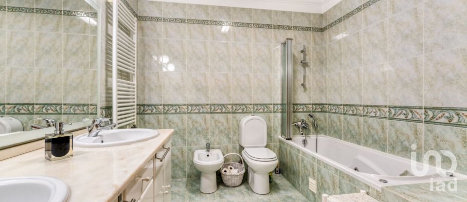 Maison T4 à Ericeira de 255 m²