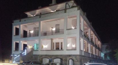 Boutique/Local commercial à Mangualde, Mesquitela e Cunha Alta de 456 m²