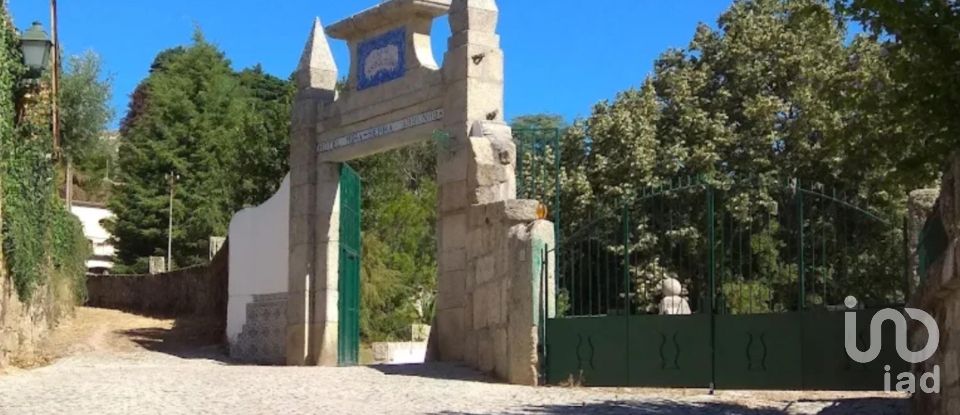 Shop / premises commercial in Mangualde, Mesquitela e Cunha Alta of 456 m²