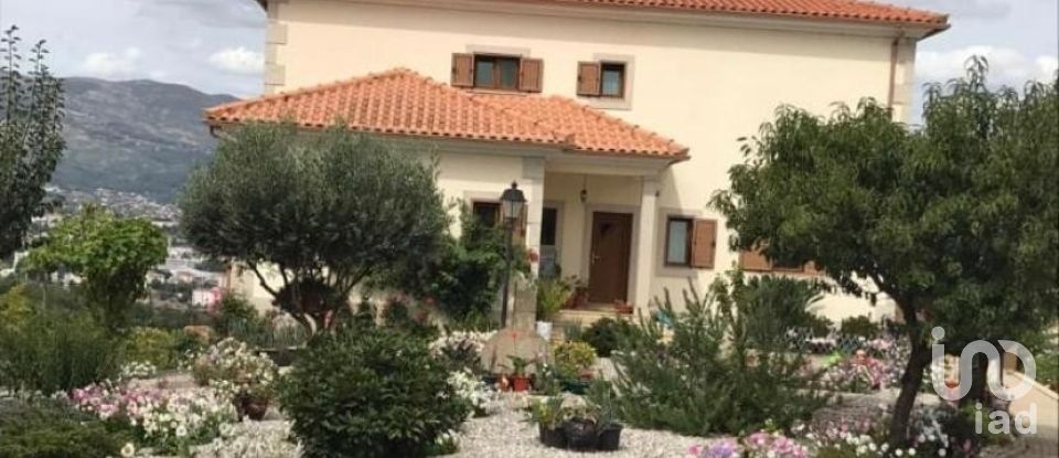 Country home T4 in Folhadela of 459 m²