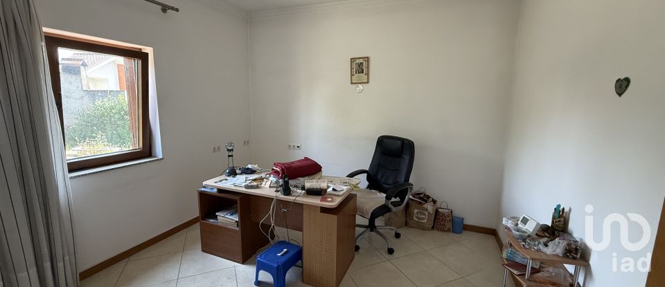 Country home T4 in Folhadela of 459 m²