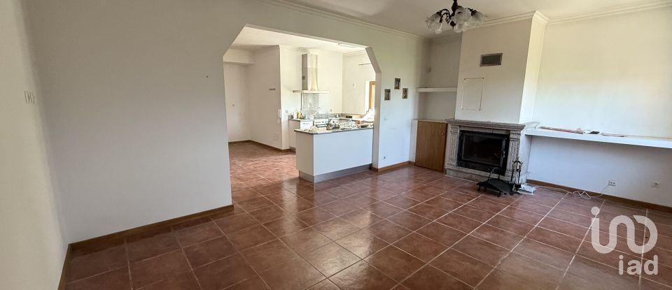Country home T4 in Folhadela of 459 m²