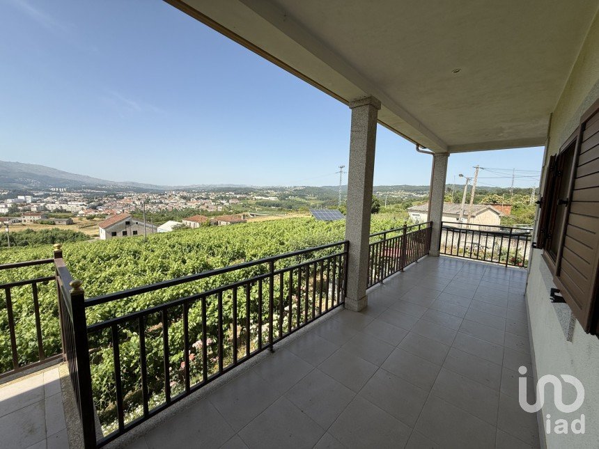 Country home T4 in Folhadela of 459 m²