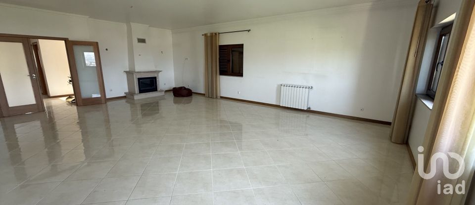 Country home T4 in Folhadela of 459 m²