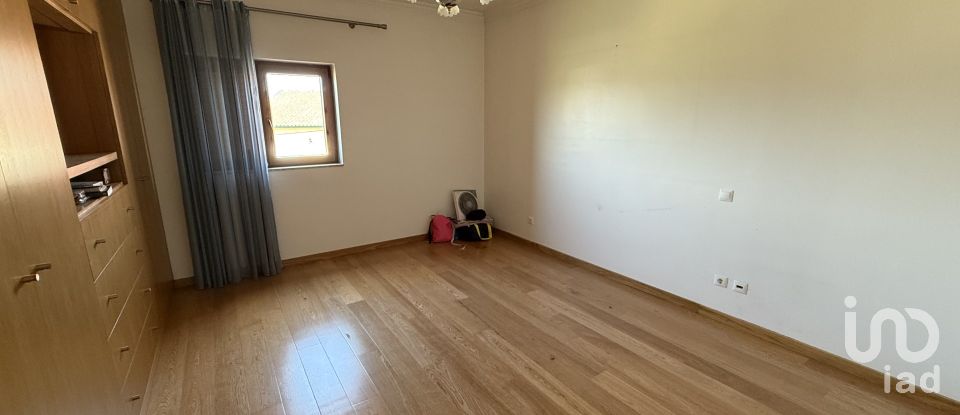 Country home T4 in Folhadela of 459 m²