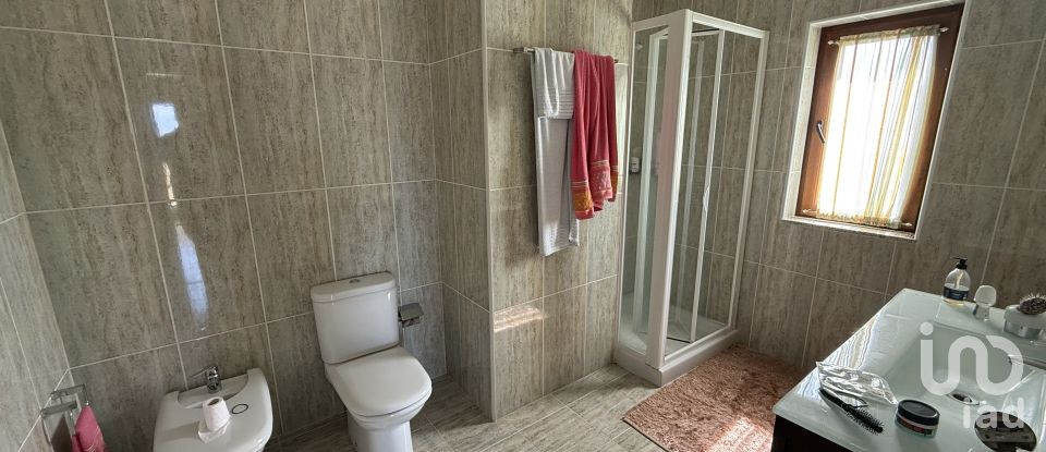 Country home T4 in Folhadela of 459 m²