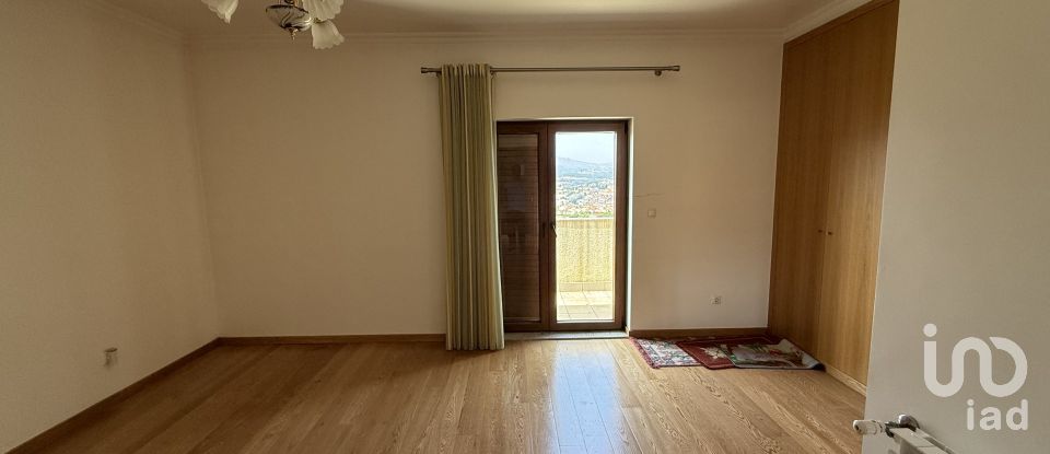 Country home T4 in Folhadela of 459 m²