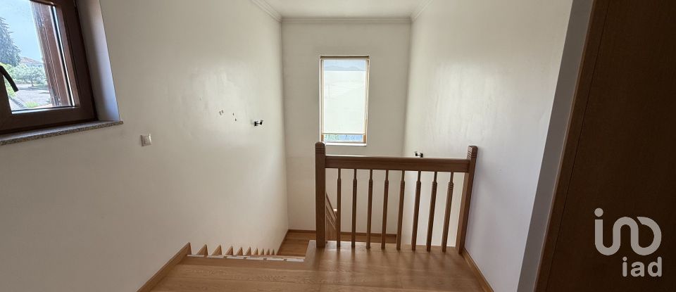 Country home T4 in Folhadela of 459 m²