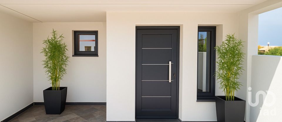 Moradia T3 em Encarnação de 132 m²