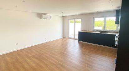 Maison T3 à Encarnação de 132 m²