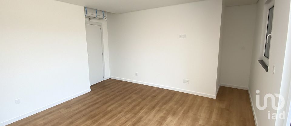 Moradia T3 em Encarnação de 132 m²