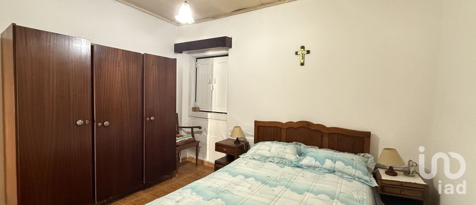 Casa / moradia T4 em Azoia de Cima e Tremês de 99 m²