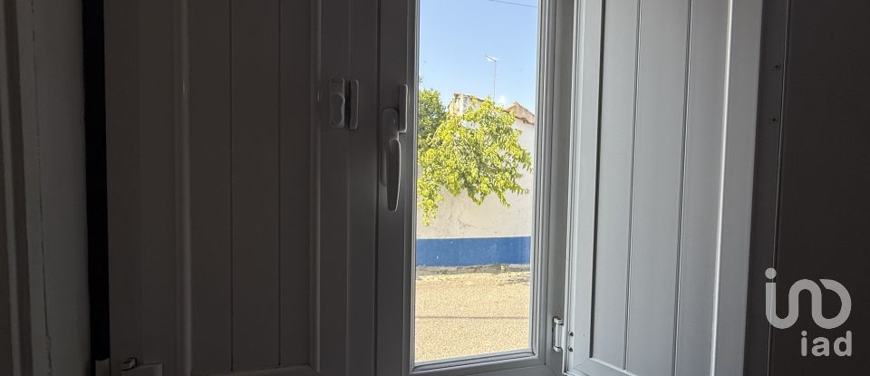 Casa / moradia T4 em Azoia de Cima e Tremês de 99 m²