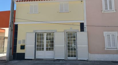Gîte T3 à Atouguia da Baleia de 104 m²
