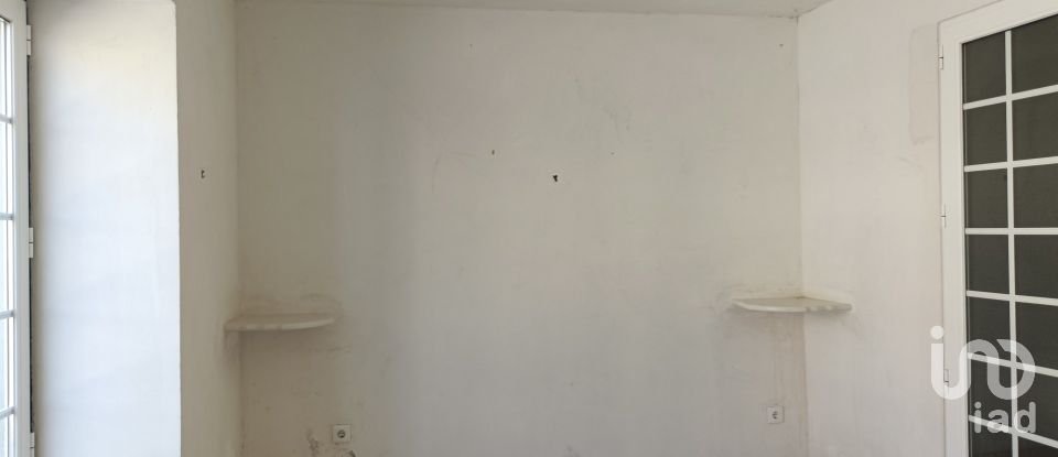 Lodge T3 in Atouguia da Baleia of 104 m²