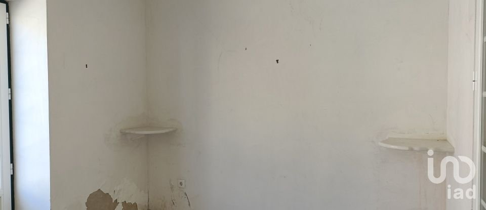 Lodge T3 in Atouguia da Baleia of 104 m²