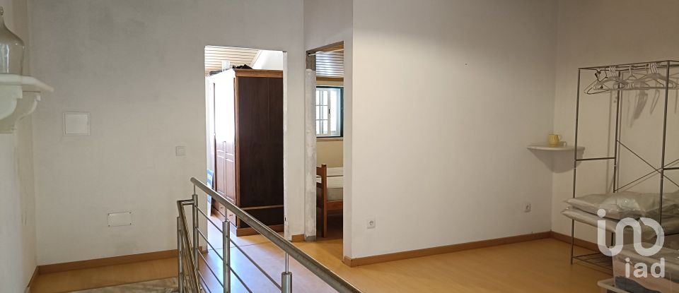 Lodge T3 in Atouguia da Baleia of 104 m²