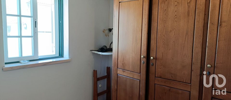 Lodge T3 in Atouguia da Baleia of 104 m²