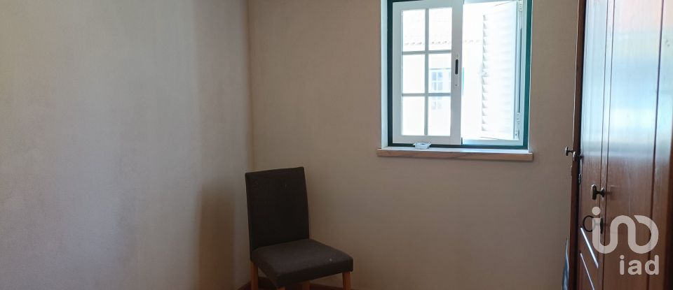 Lodge T3 in Atouguia da Baleia of 104 m²