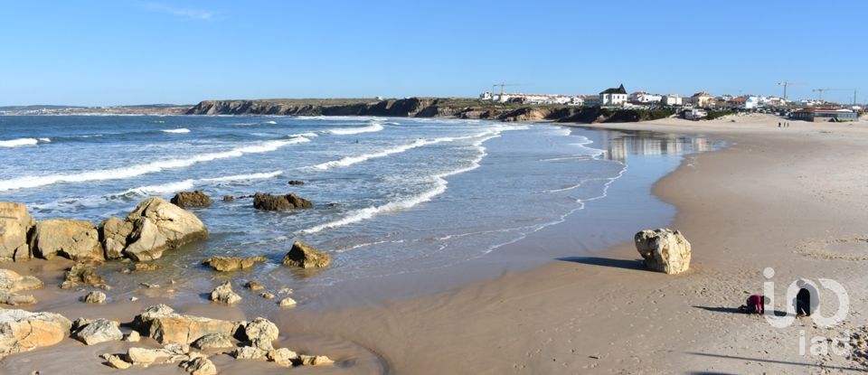 Lodge T3 in Atouguia da Baleia of 104 m²