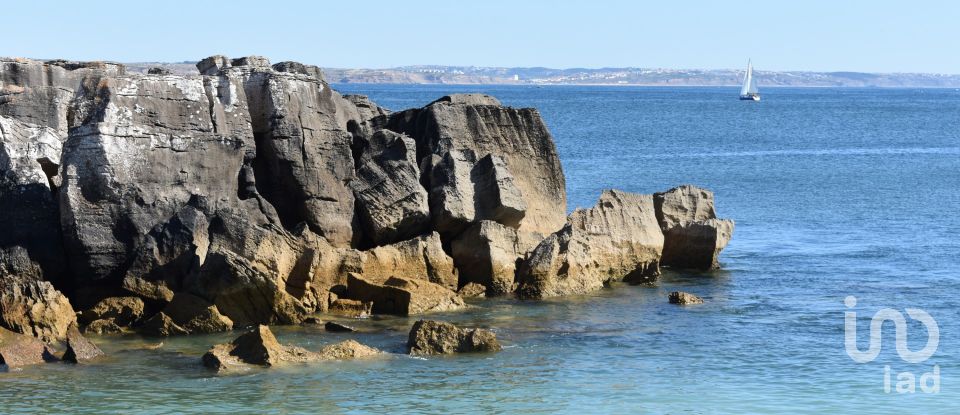 Lodge T3 in Atouguia da Baleia of 104 m²