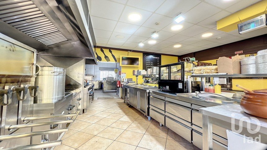 Boutique/Local commercial à Monte Gordo de 107 m²