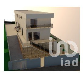 Terreno em Escapães de 684 m²