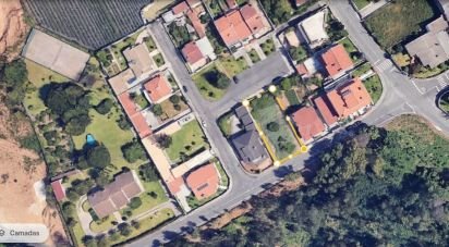 Terrain à Escapães de 684 m²