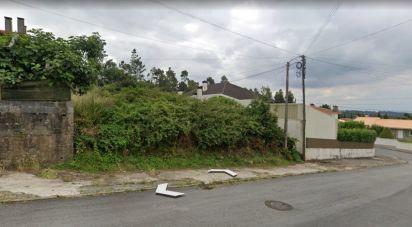 Terrain à Escapães de 684 m²
