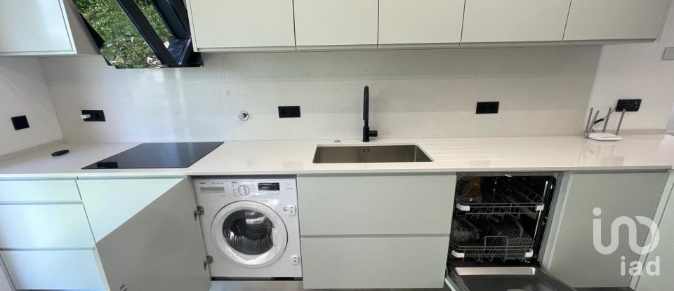 Apartment T3 in Santa Iria de Azoia, São João da Talha e Bobadela of 98 m²