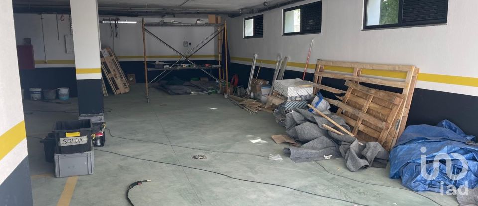 Apartment T3 in Santa Iria de Azoia, São João da Talha e Bobadela of 98 m²