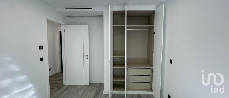 Apartment T3 in Santa Iria de Azoia, São João da Talha e Bobadela of 98 m²