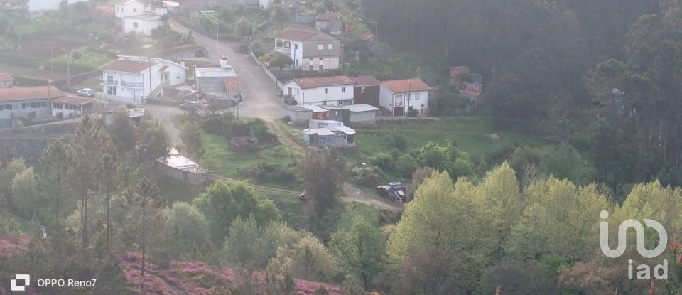 Terreno urbano em Lagares e Figueira de 471 m²